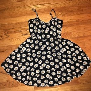 COTTON ON Summer Floral dress - Medium